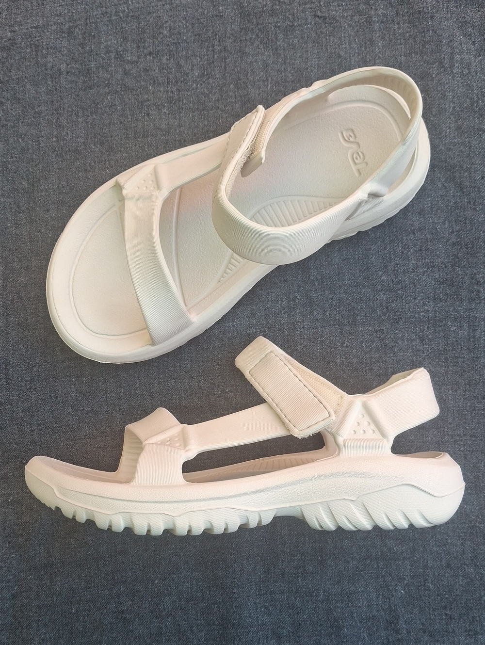 TEVA Hurricane Drift White Rubber Sandal - Size US 5 / EU 36 - Lightweight
